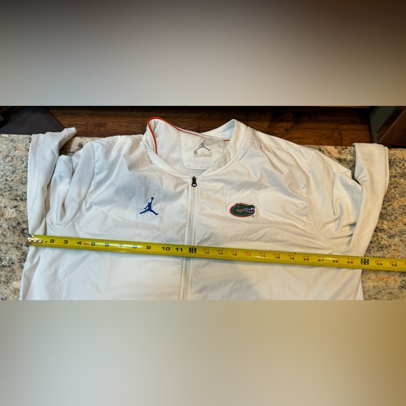 Nike Florida Gators men’s XL windbreaker jacket. Vented with multiple pockets - Picture 16 of 16